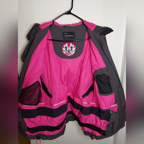 Peak Performance Snowboard/Ski Jacket - Picture 8 of 11